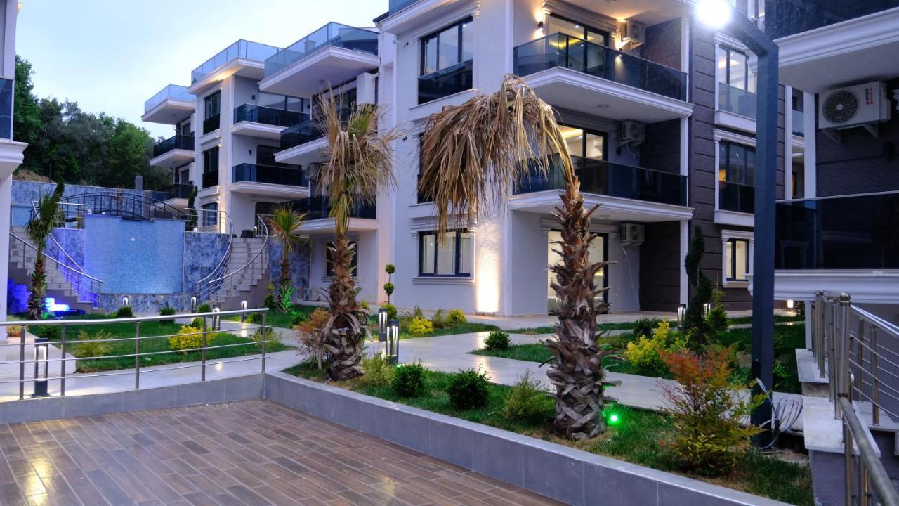 얄로바 Flower City Suits 아파트 호텔 외부 사진