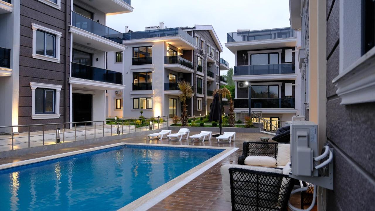 얄로바 Flower City Suits 아파트 호텔 외부 사진