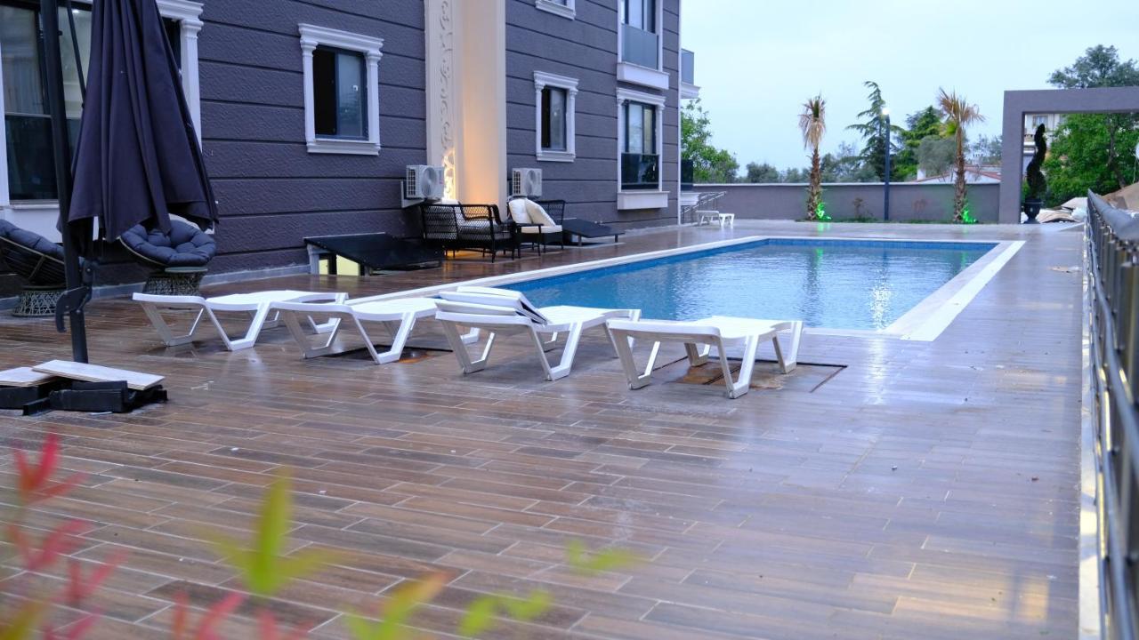 얄로바 Flower City Suits 아파트 호텔 외부 사진