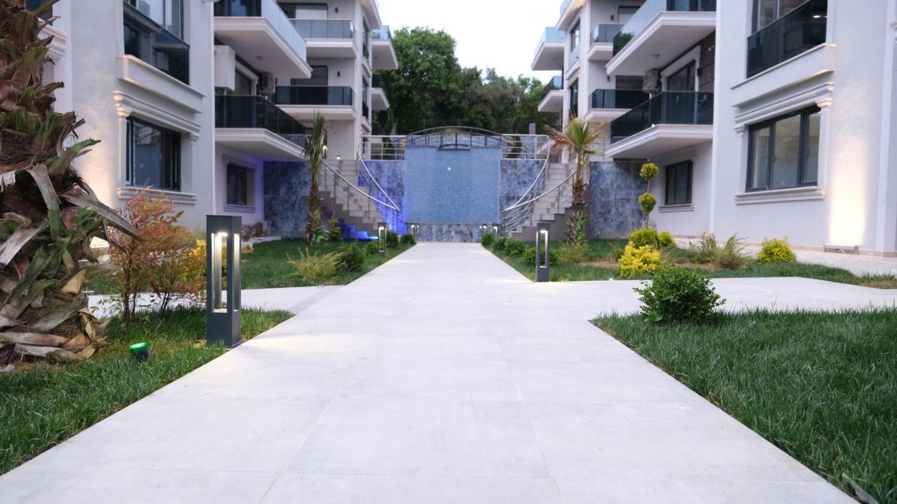 얄로바 Flower City Suits 아파트 호텔 외부 사진