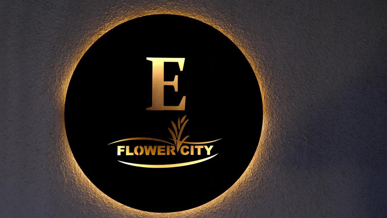 얄로바 Flower City Suits 아파트 호텔 외부 사진