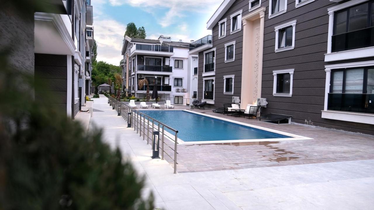 얄로바 Flower City Suits 아파트 호텔 외부 사진