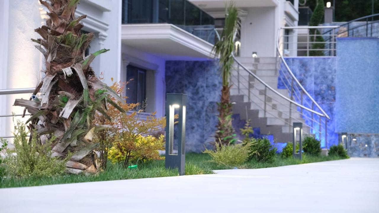 얄로바 Flower City Suits 아파트 호텔 외부 사진