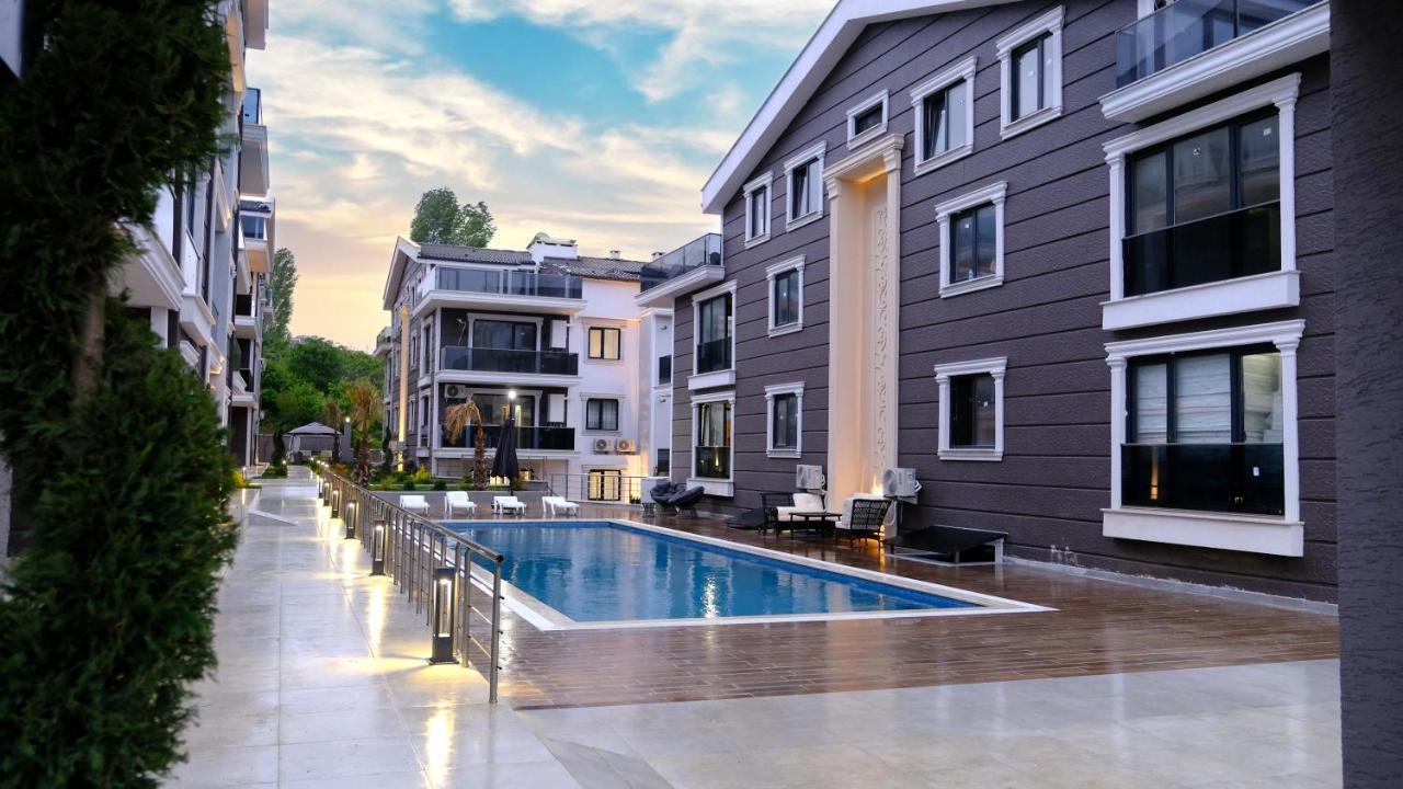 얄로바 Flower City Suits 아파트 호텔 외부 사진